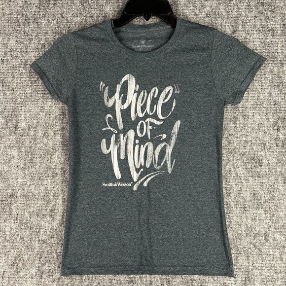 Smith Wesson Shirt Womens Small Gray Peace of Mind Firearm Handgun Rifle - Picture 1 of 9